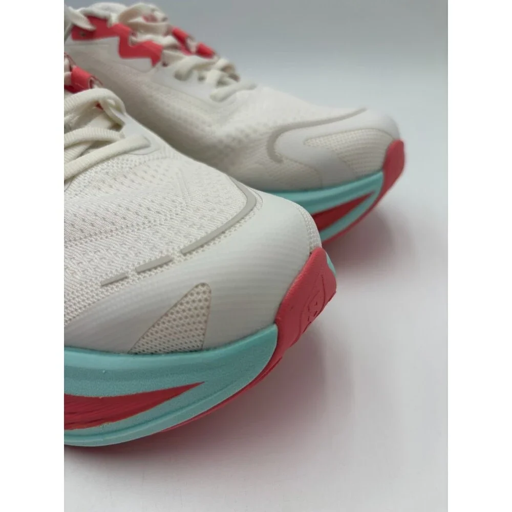 Hoka One One hoka skyward